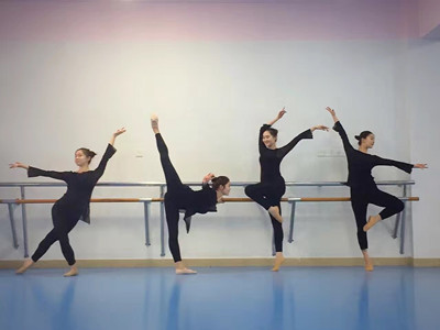 ��Ա������ѵ��